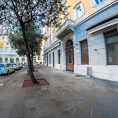 Bed & Breakfast Agli Incanti Trieste